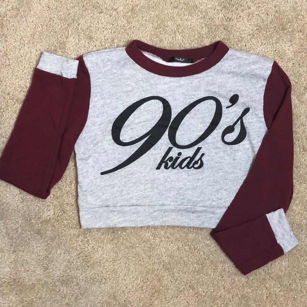 90’s Kid Print Long-Sleeve Crop Top